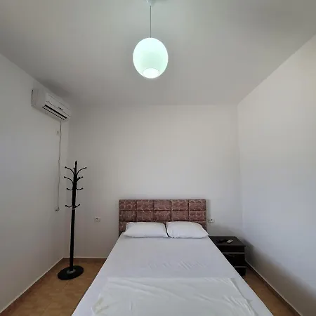 Roku Ksamil