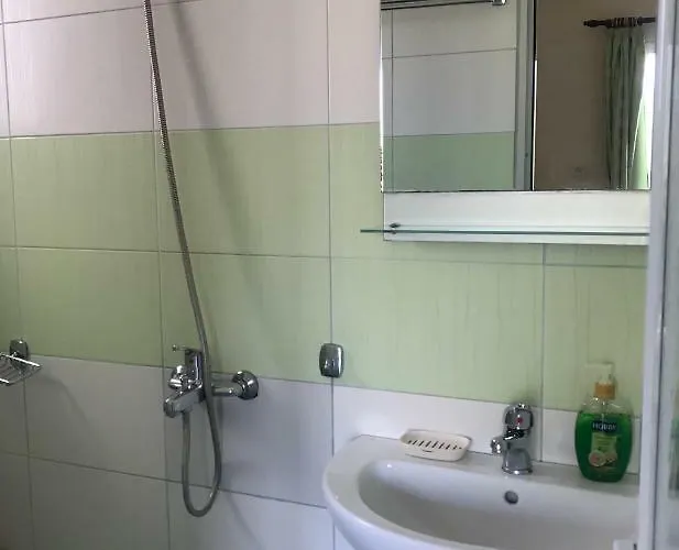 Roku Gæstehus Ksamil