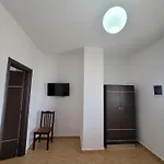 Roku ゲストハウス 3*
