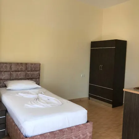Roku Pensjonat 3*