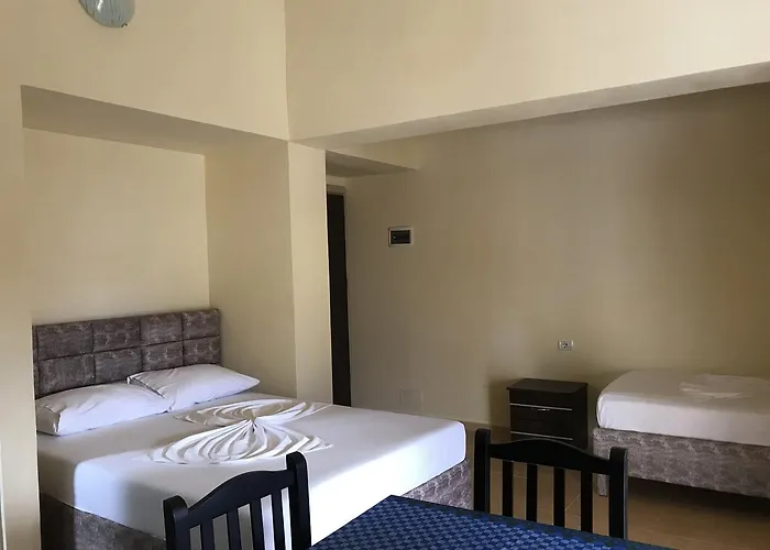 بيت ضيافة Roku 3*